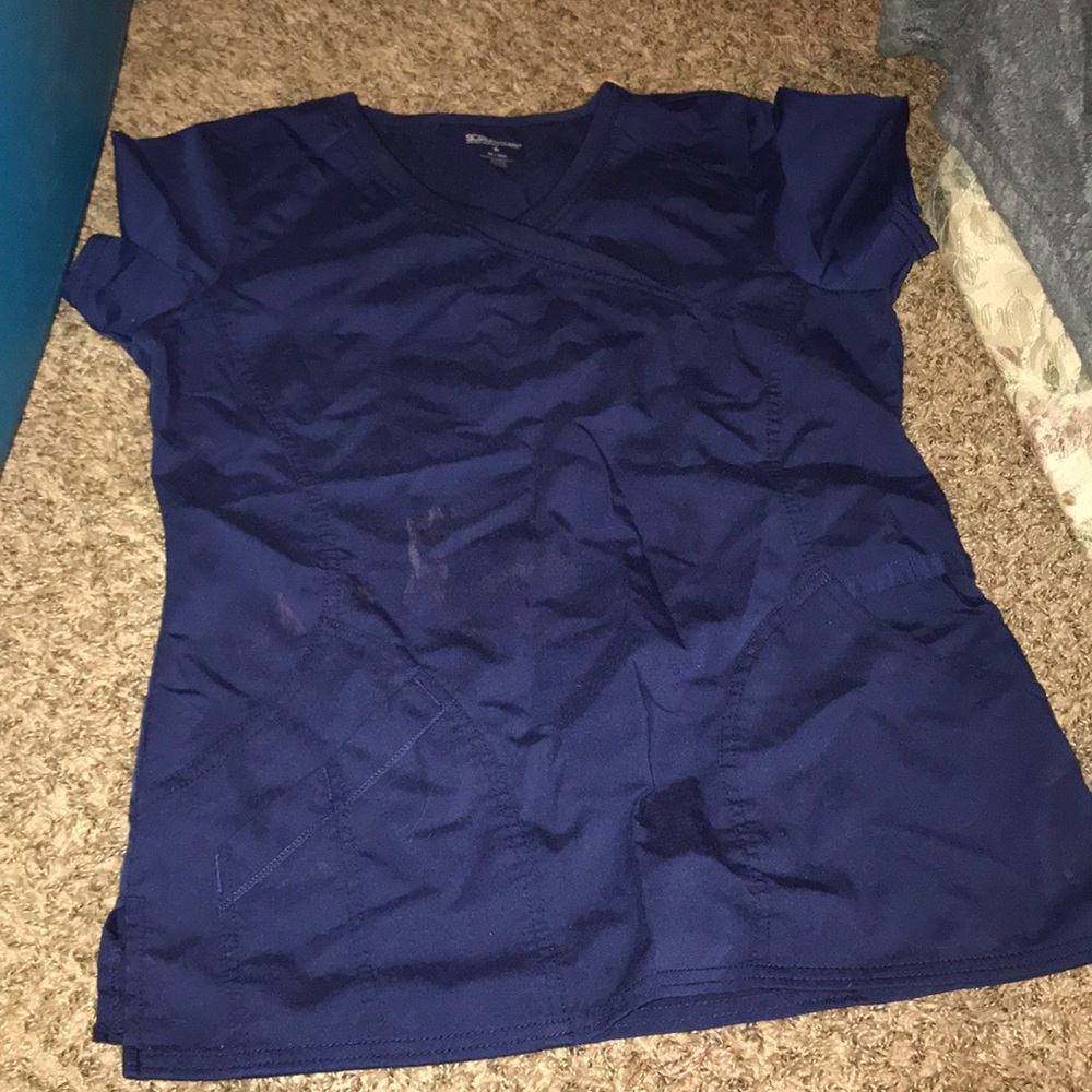 Scrub top